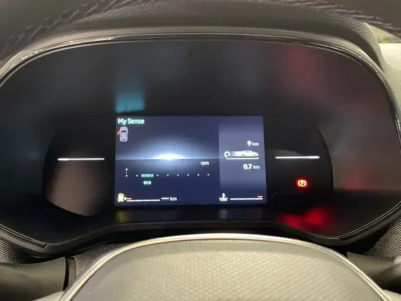 Nuevo Renault Clio V Techno 100 CV (73 kW) 2025 Blanco Berlina