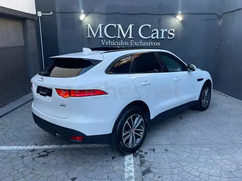 Usado Jaguar F-Pace Prestige 240 CV (176 kW) 2017 Blanco SUV