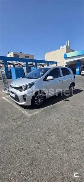Usado Kia Picanto 67 CV (49 kW) 2022 Gris / plata Utilitario