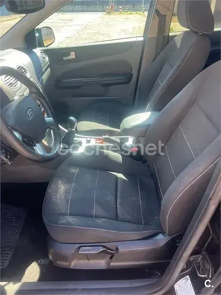 Usado Ford Focus Titanium 109 CV (80 kW) 2009 Negro Berlina