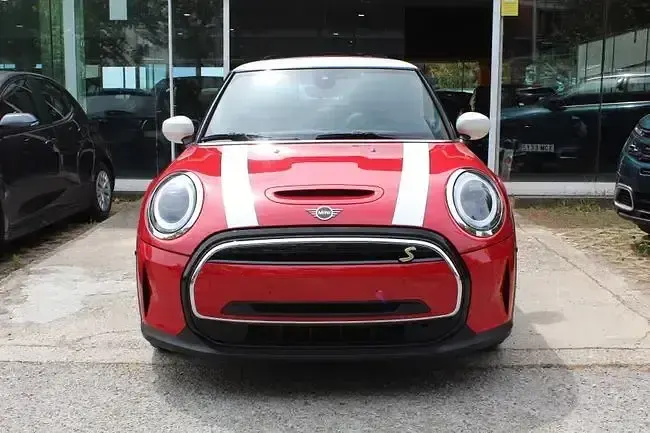 Usado Mini Cooper 135 kW (184 CV) 2024 Rojo Utilitario