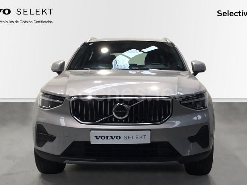 Usado Volvo XC40 Core 211 CV (155 kW) 2023 Gris / plata SUV