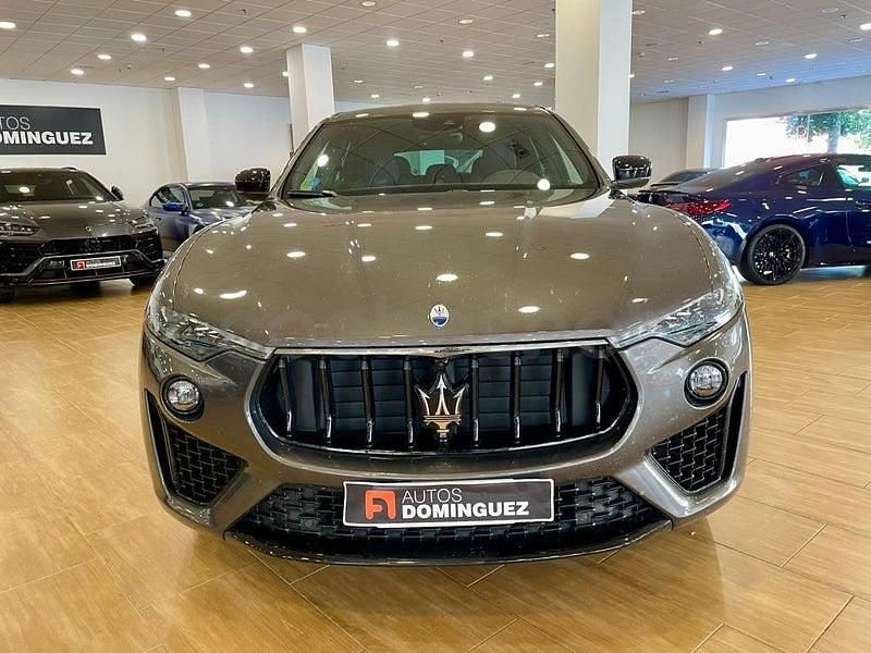 Usado Maserati Levante GT 330 CV (242 kW) 2023 Gris / plata SUV