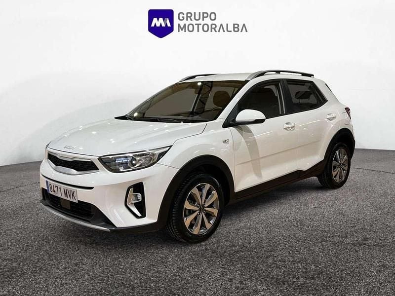 Usado Kia Stonic 79 CV (58 kW) 2024 Blanco SUV