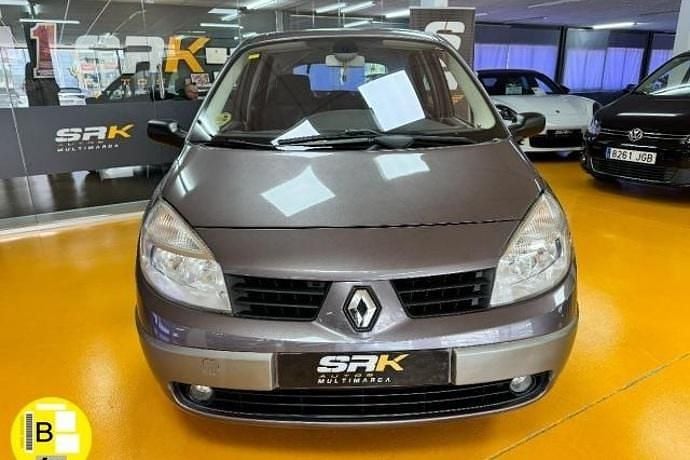 Usado Renault Scénic II Dynamique 105 CV (77 kW) 2006 Monovolumen
