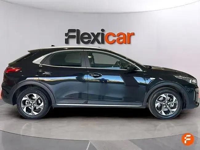 Usado Kia XCeed 100 HP (73 kW) 2024 Preto SUV