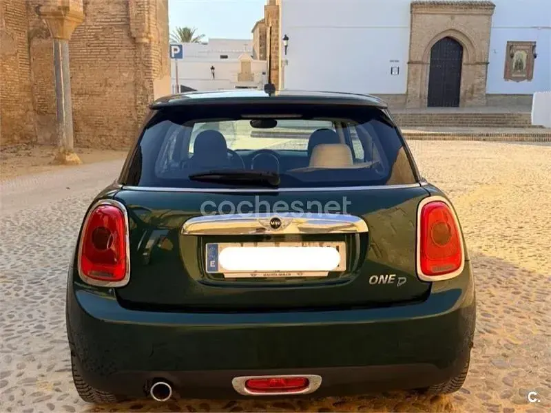 Usado Mini One D 95 CV (69 kW) 2018 Verde Utilitario
