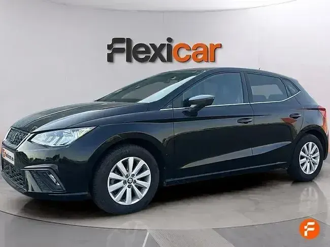 Usado Seat Ibiza FR 110 CV (80 kW) 2021 Negro Utilitario