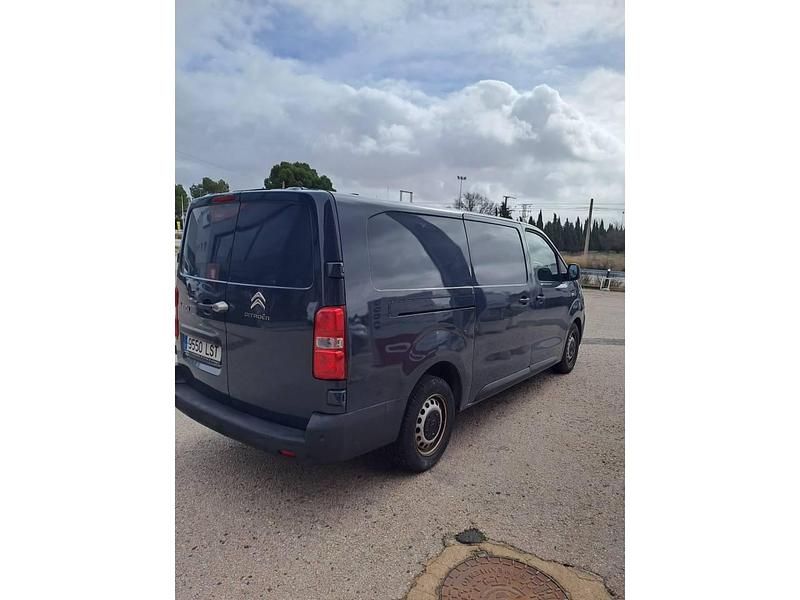 Usado Citroën Jumpy 102 CV (75 kW) 2021 Azul Monovolumen
