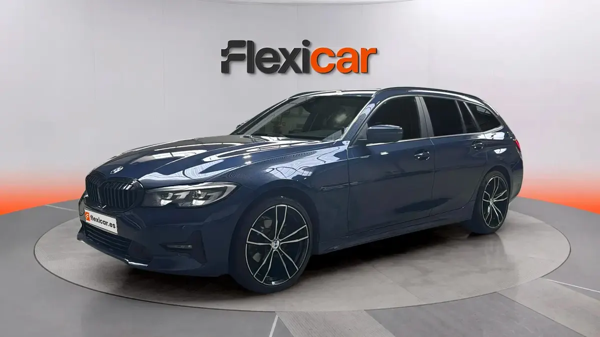 Usado BMW 318 150 CV (110 kW) 2022 Azul Familiar