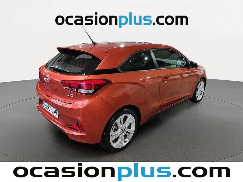 Usado Hyundai i20 90 CV (66 kW) 2015 Naranja Utilitario