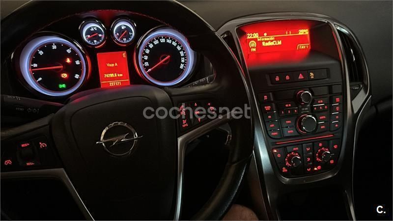 Negro Usado 2010 Opel Astra Enjoy Berlina | 6500 € (Caro) - Imagen 1/4