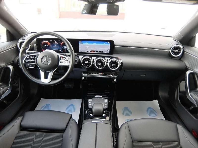 Käytetty Mercedes CLA200 150 HP (110 kW) 2022 Harmaa Coupe - kaksiovinen