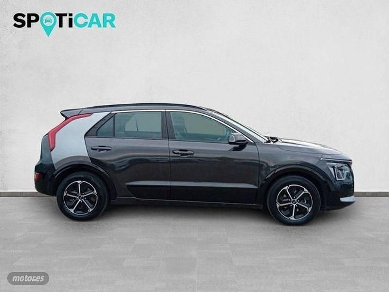 Usado Kia Niro 141 CV (103 kW) 2023 Gris SUV