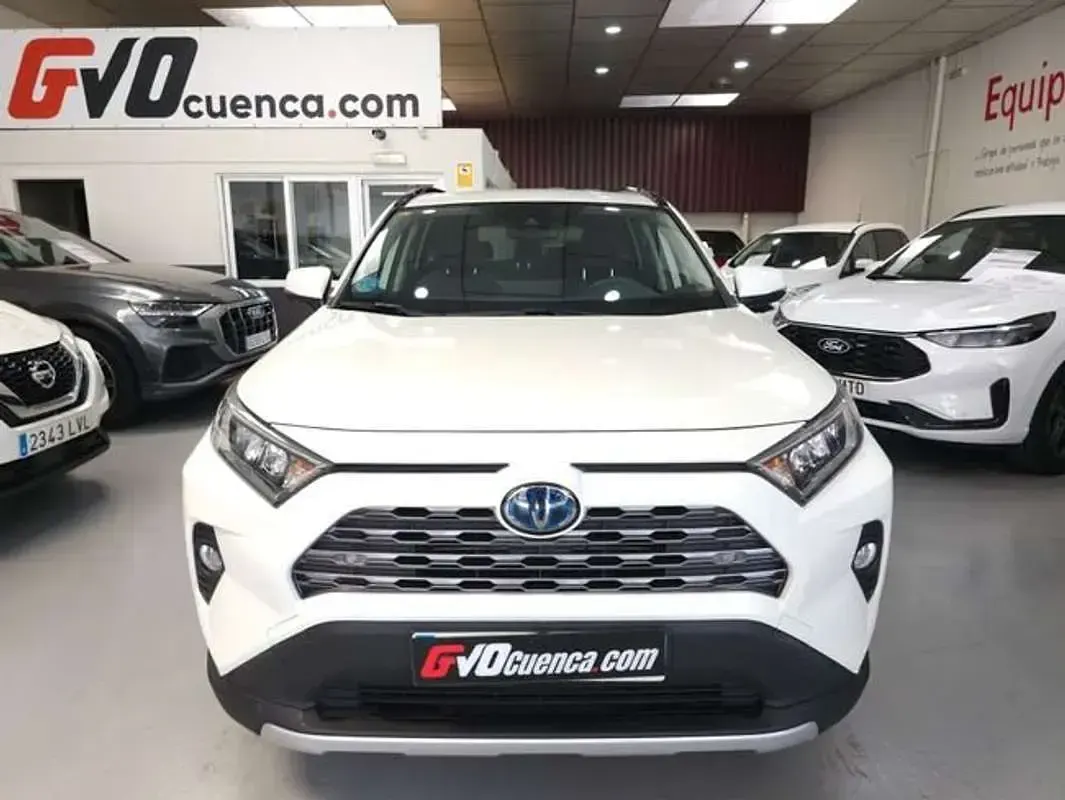 Usado Toyota RAV4 Hybrid Advance 2021 Blanco SUV