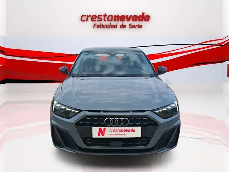 Usado Audi A1 Sportback Advanced Plus 110 CV (80 kW) 2023 Gris / plata Utilitario