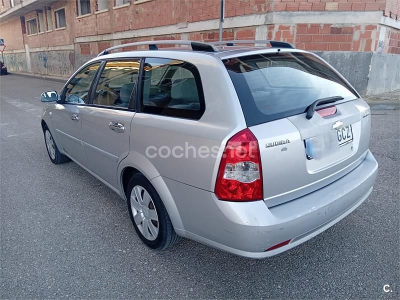 Gris / plata Usado 2008 Chevrolet Nubira SX Familiar | 3100 € (Precio justo) - Imagen 1/4