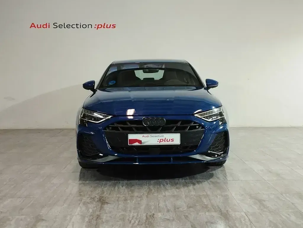 Usado Audi A3 e-tron S-Line 204 CV (150 kW) 2025 Azul Utilitario