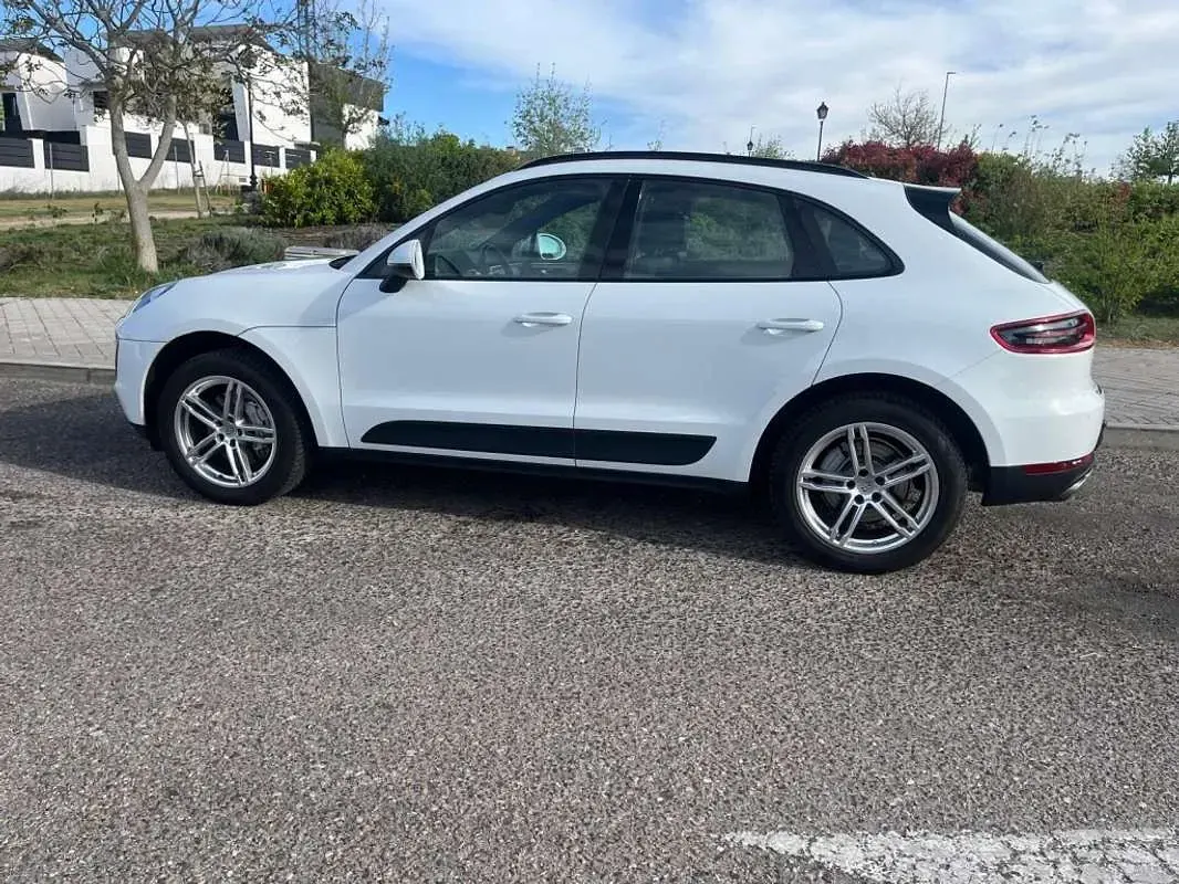 Używany Porsche Macan S 258 KM (189 kW) 2015 Biały SUV