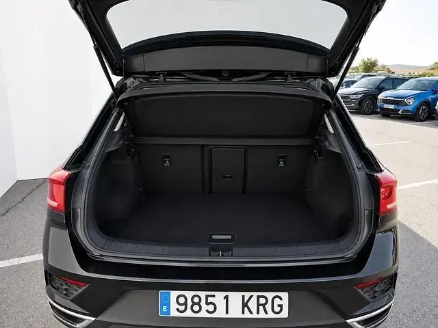 Usado VW T-Roc Advance 115 CV (84 kW) 2018 Negronegro SUV
