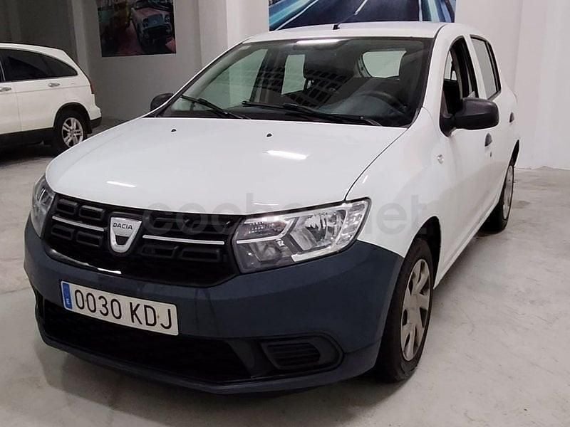Usado Dacia Sandero Base 73 CV (53 kW) 2017 Blanco Berlina
