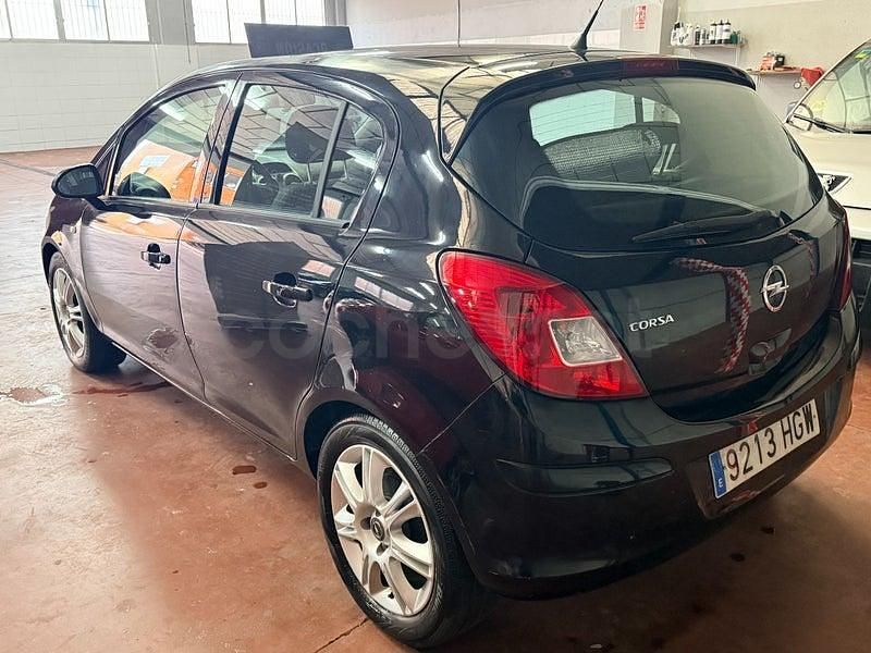 Usado Opel Corsa 85 CV (62 kW) 2011 Negro Utilitario