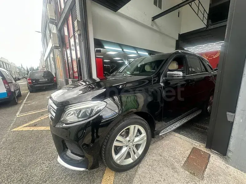 Usado Mercedes GLE250 204 CV (150 kW) 2015 Negro SUV