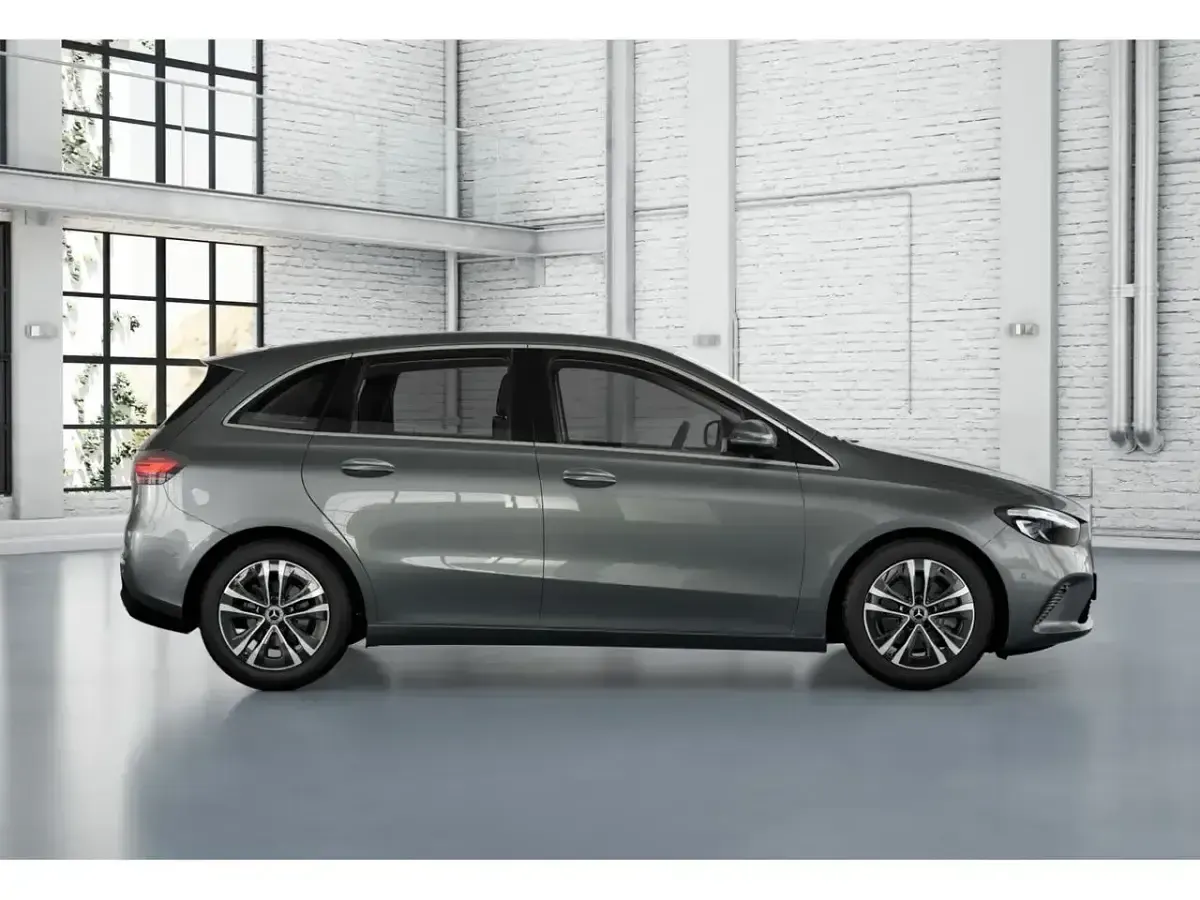 Nuevo Mercedes B200 149 CV (109 kW) 2025 Gris Utilitario