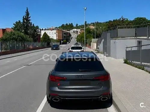 Usado Audi RS4 450 CV (330 kW) 2019 Gris / plata Familiar