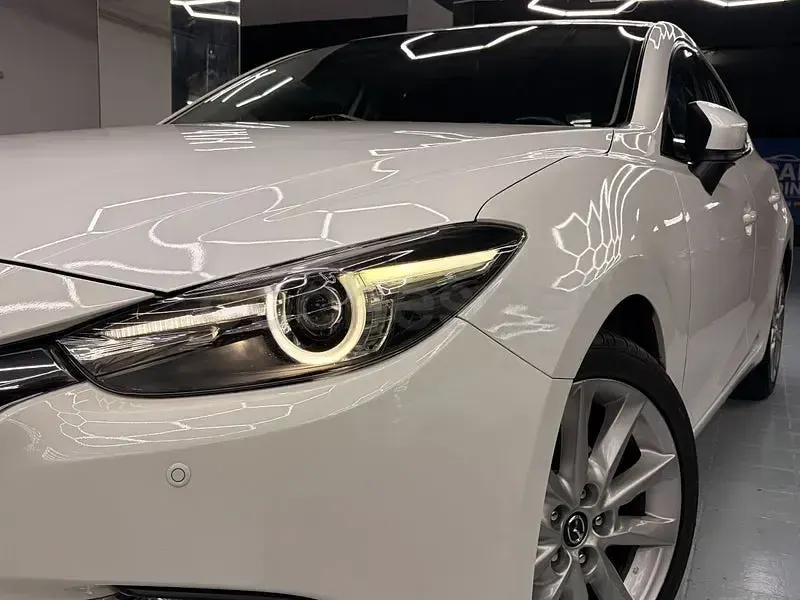 Usado Mazda 3 150 CV (110 kW) 2017 Blanco Berlina