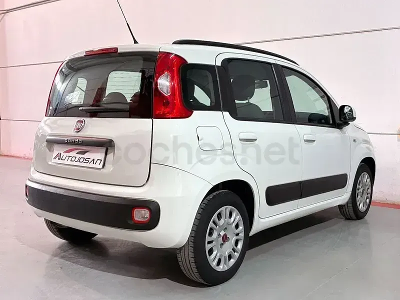 Usado Fiat Panda Lounge 69 CV (50 kW) 2014 Blanco Utilitario