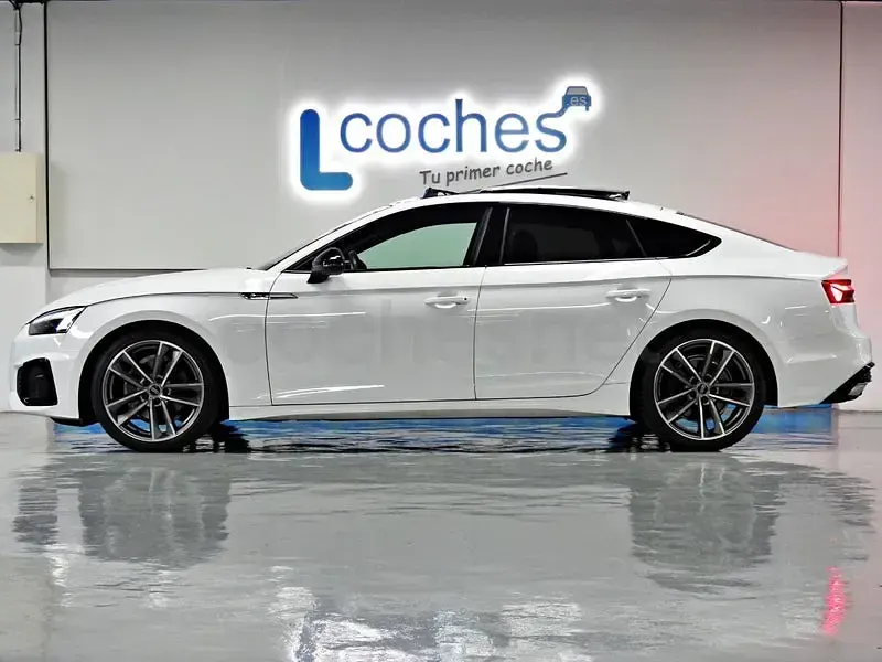 Usado Audi A5 Sportback S-Line 163 CV (119 kW) 2023 Blanco Utilitario