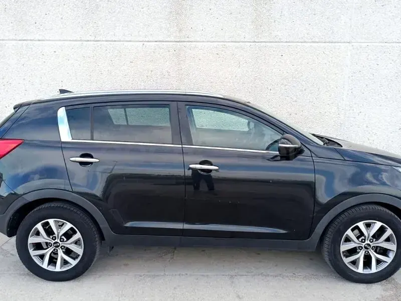Usado Kia Sportage 115 CV (84 kW) 2016 Negro SUV
