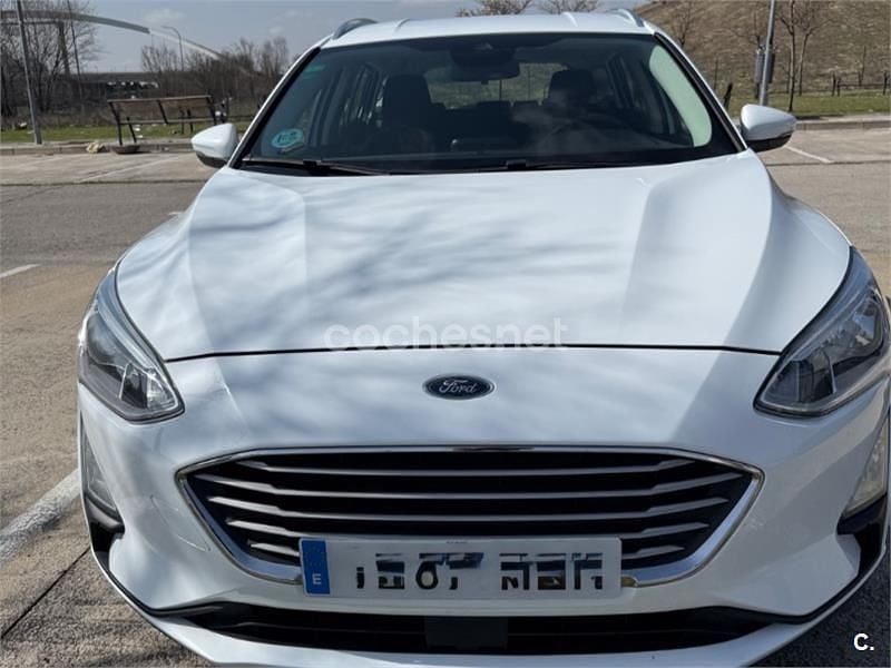 Usado Ford Focus Trend 125 CV (91 kW) 2019 Blanco Familiar