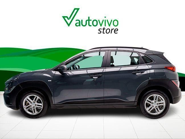 Usado Hyundai Kona 120 CV (88 kW) 2023 Gris / plata SUV