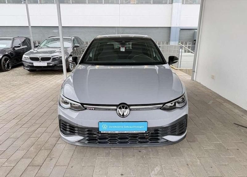 Usado VW Golf VIII GTI 300 HP (220 kW) 2022 Cinzento Citadino