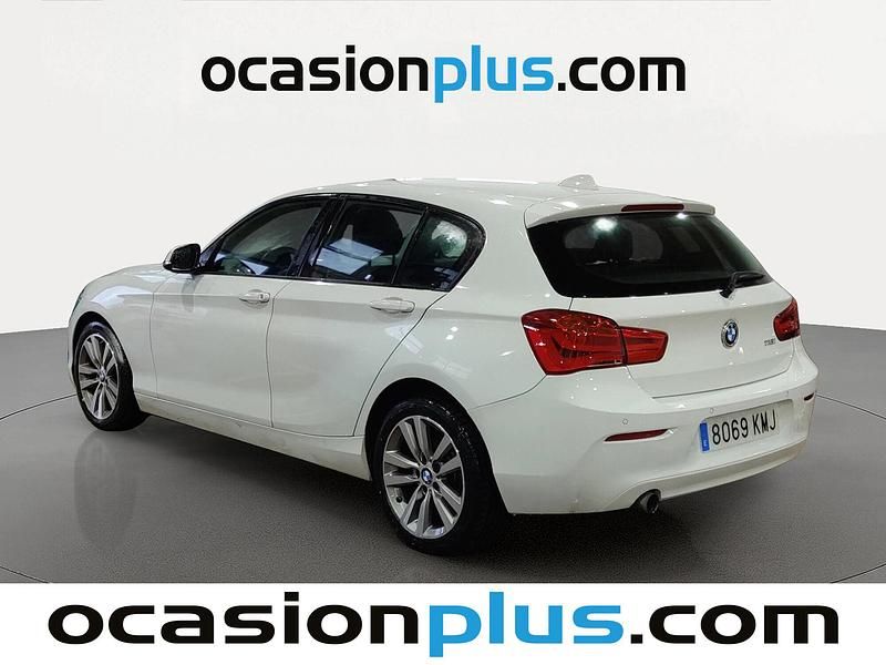 Usado BMW 118 136 CV (100 kW) 2018 Blanco Utilitario