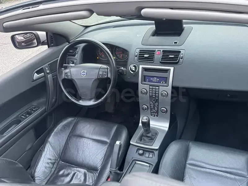 Usado Volvo C70 Momentum 136 CV (100 kW) 2007 Gris / plata Descapotable