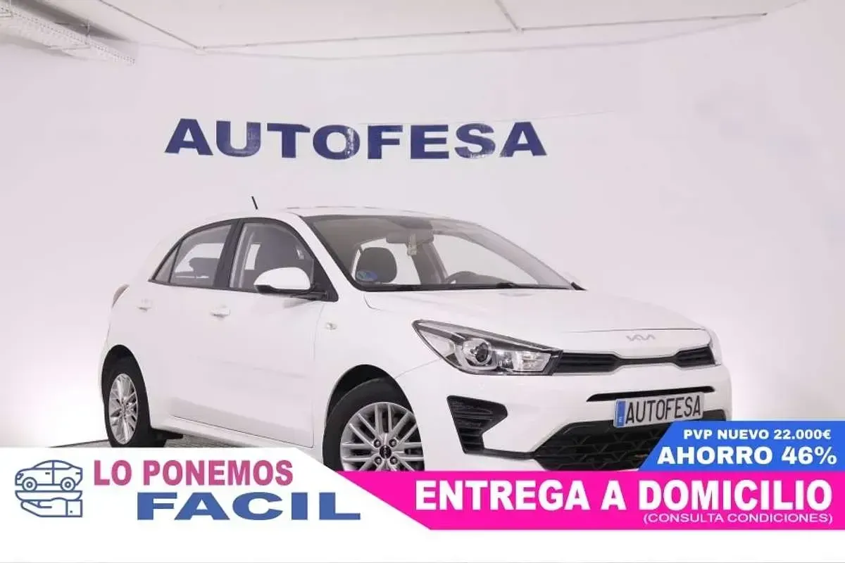 Usado Kia Rio 101 CV (74 kW) 2022 Blanco Berlina