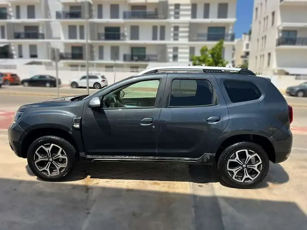 Usado Dacia Duster Prestige 114 CV (83 kW) 2020 Gris SUV