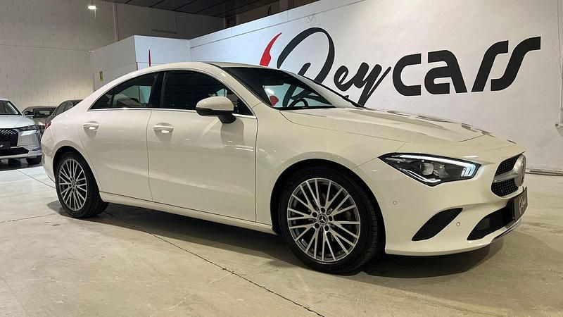 Blanco Usado 2021 Mercedes CLA180 Berlina | 26.990 € (Un poco caro) - Imagen 1/4