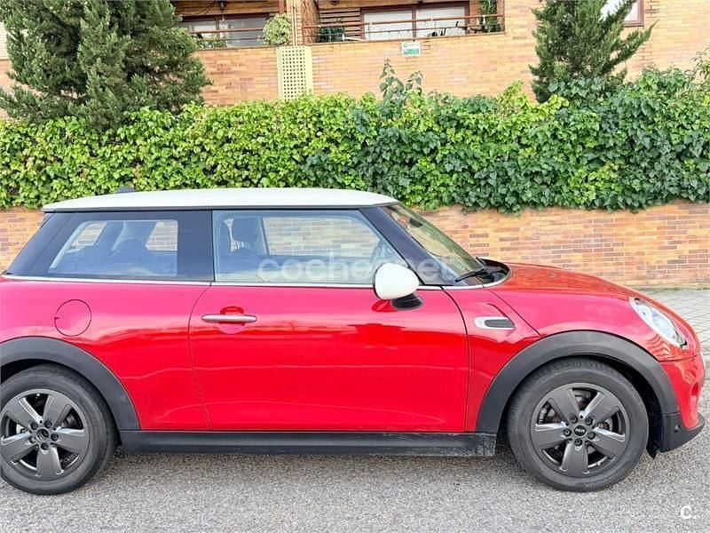 Usado Mini One D 95 CV (69 kW) 2018 Granate Utilitario