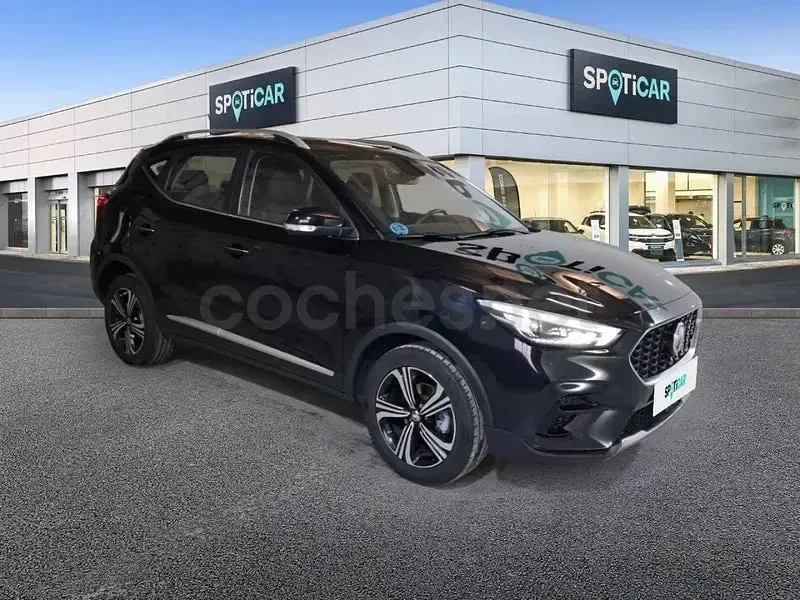 Usado MG ZS Comfort 106 CV (77 kW) 2023 Negro SUV