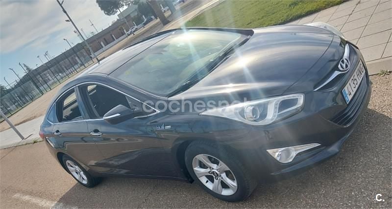 Usado Hyundai i40 136 CV (100 kW) 2013 Azul Berlina