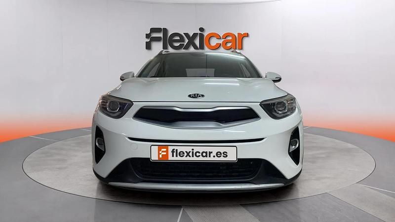 Usado Kia Stonic 120 CV (88 kW) 2018 Blanco SUV