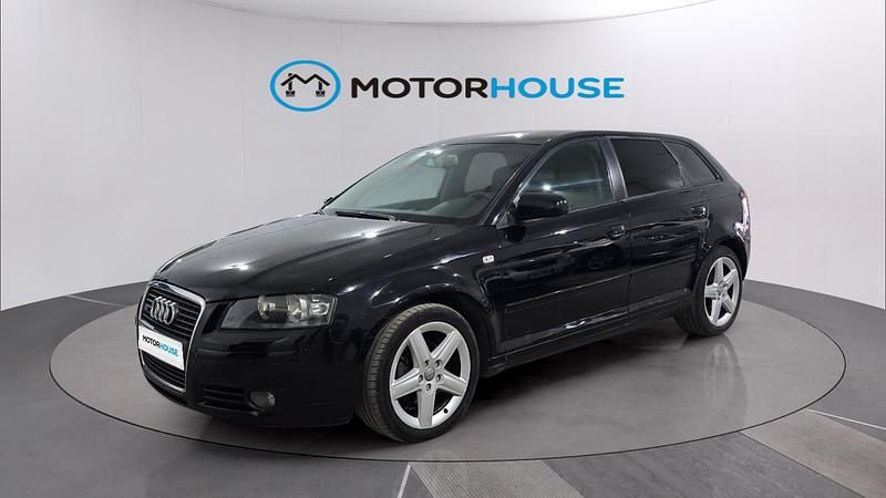 Usado Audi A3 Sportback Attraction 140 CV (102 kW) 2005 Negro Utilitario