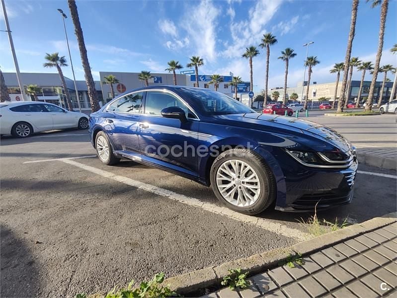 Usado VW Arteon 150 CV (110 kW) 2019 Azul Berlina
