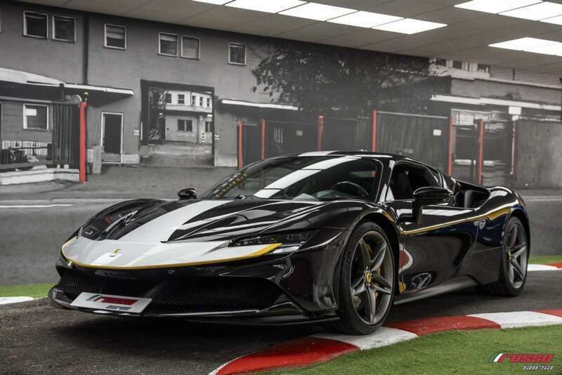 Negro Usado 2021 Ferrari SF90 Coupe | 549.999 € - Imagen 1/4