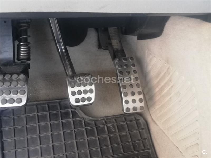 Usado Mercedes B180 Sport Edition 109 CV (80 kW) 2010 Blanco Monovolumen