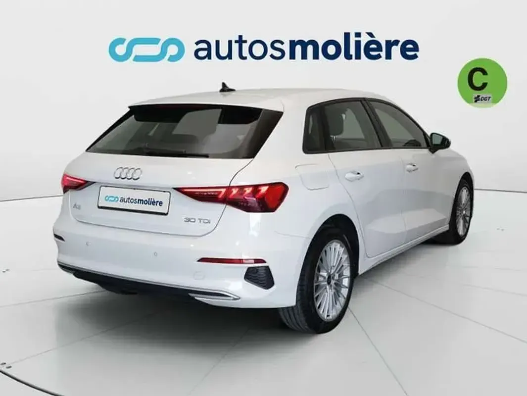 Usado Audi A3 Advanced Plus 116 CV (85 kW) 2021 Blanco Berlina